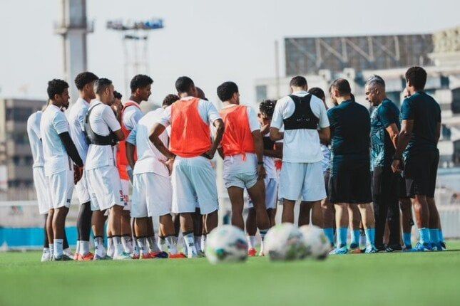 الزمالك يتدرب في صالة الجيمانيزيوم استعدادًا لنهائي كأس السوبر