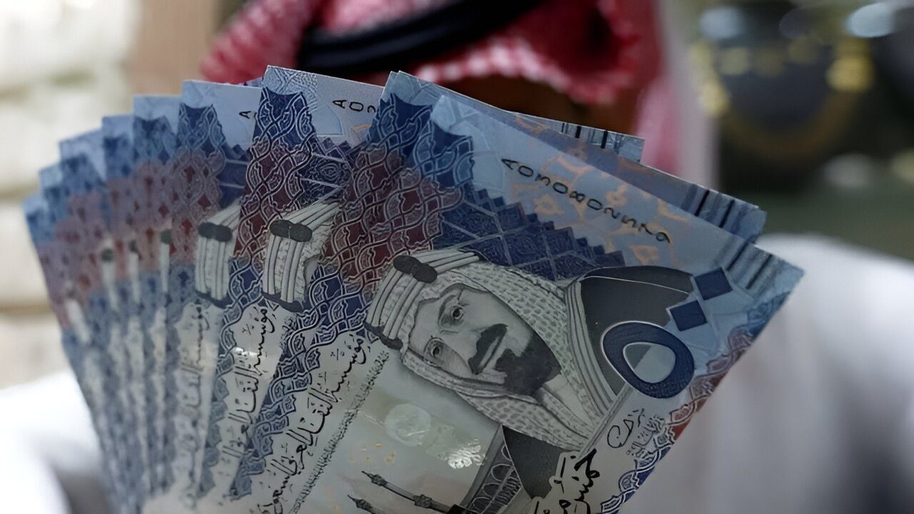 “شوف سعره وصل كام”.. سعر الريال السعودي أمام الجنيه المصري في البنوك المصرية