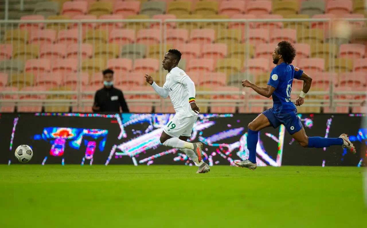 القنوات الناقلة لمباراة الهلال ضد الأهلي في كأس السوبر السعودي 2024 والموعد