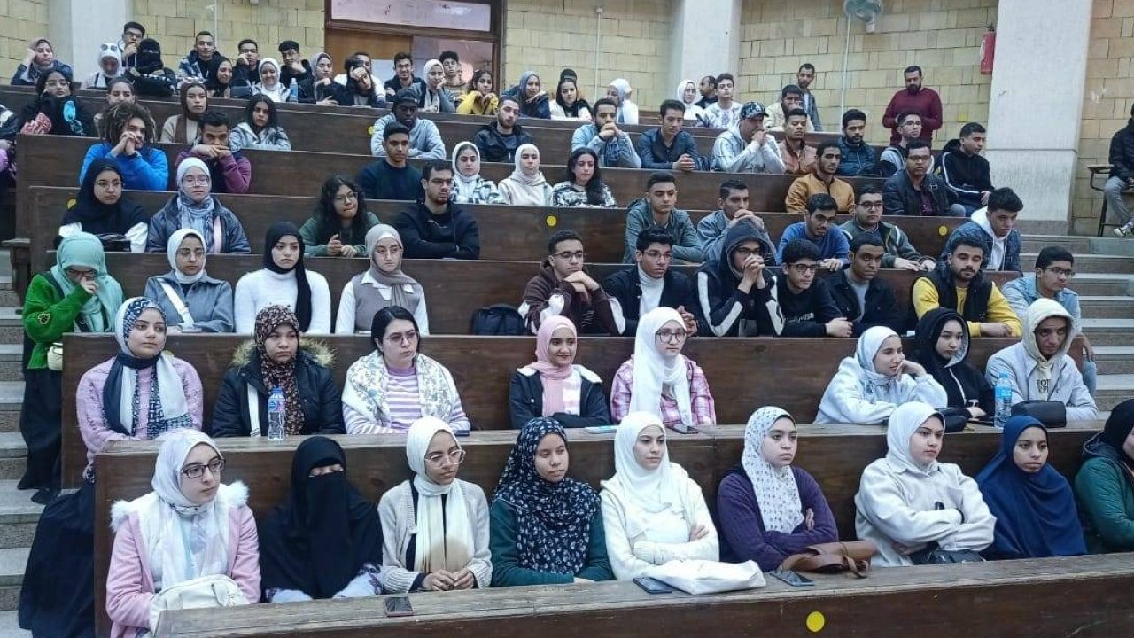 ما هو تنسيق كلية الحاسبات والذكاء الاصطناعي 2025 في كافة الجامعات المصرية؟