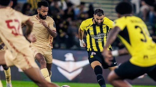 الاتحاد يتراجع أمام الخليج بهدف في الشوط الأول