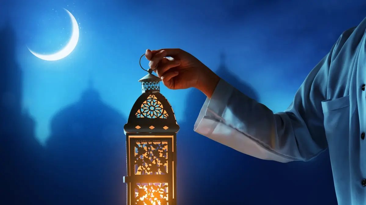 موعد بداية شهر رمضان 2025 وتواريخ كافة الإجازات الرسمية في مصر