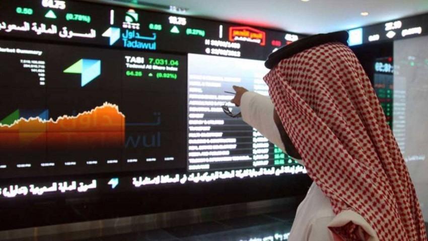 الأسهم السعودية في أول يوم تداول 2025.. تراجع 0.24% وقطاع البنوك يتأثر