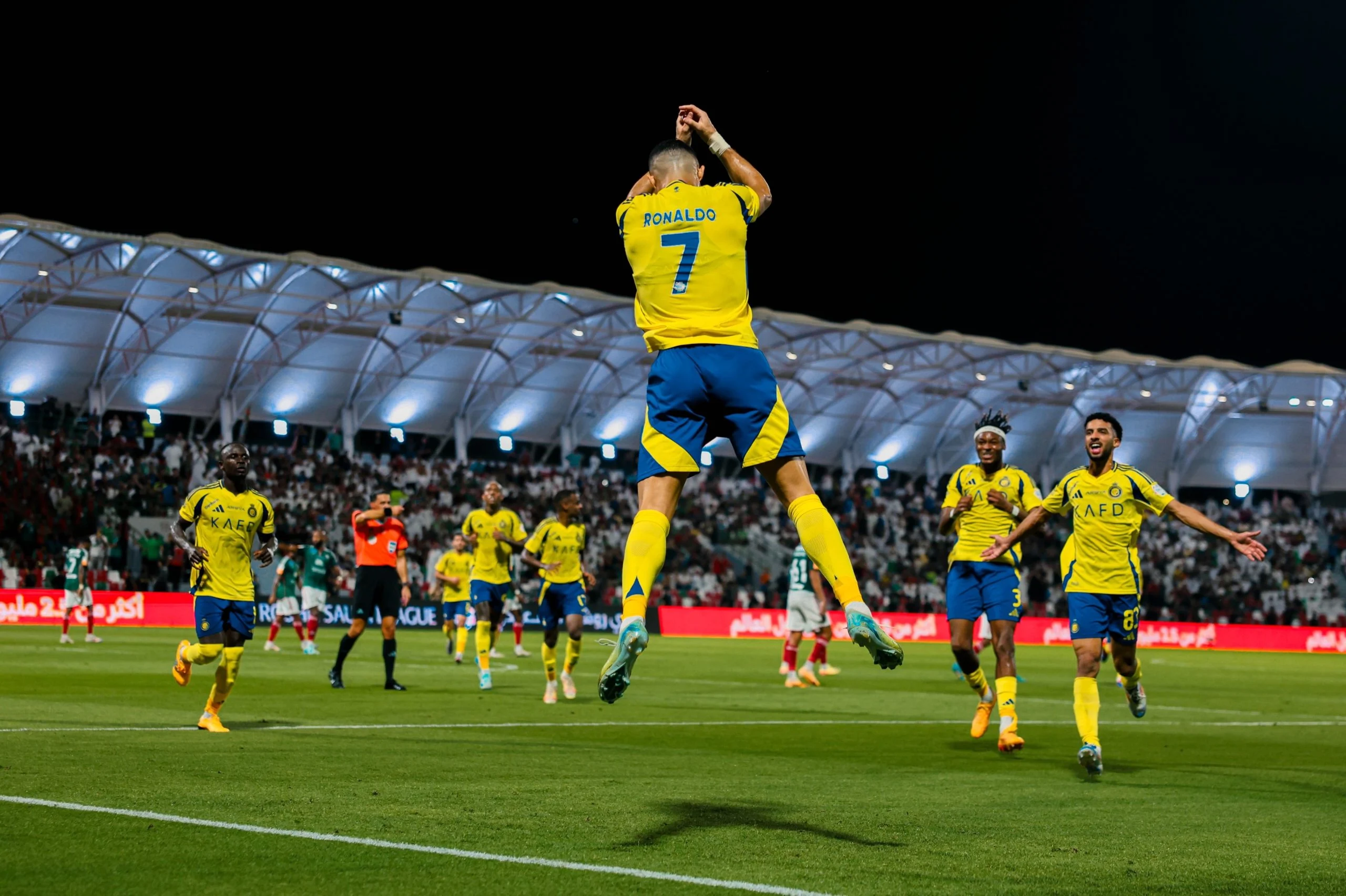 القنوات الناقلة لمباراة النصر والفيحاء: صراع قوي الليلة في دوري روشن السعودي