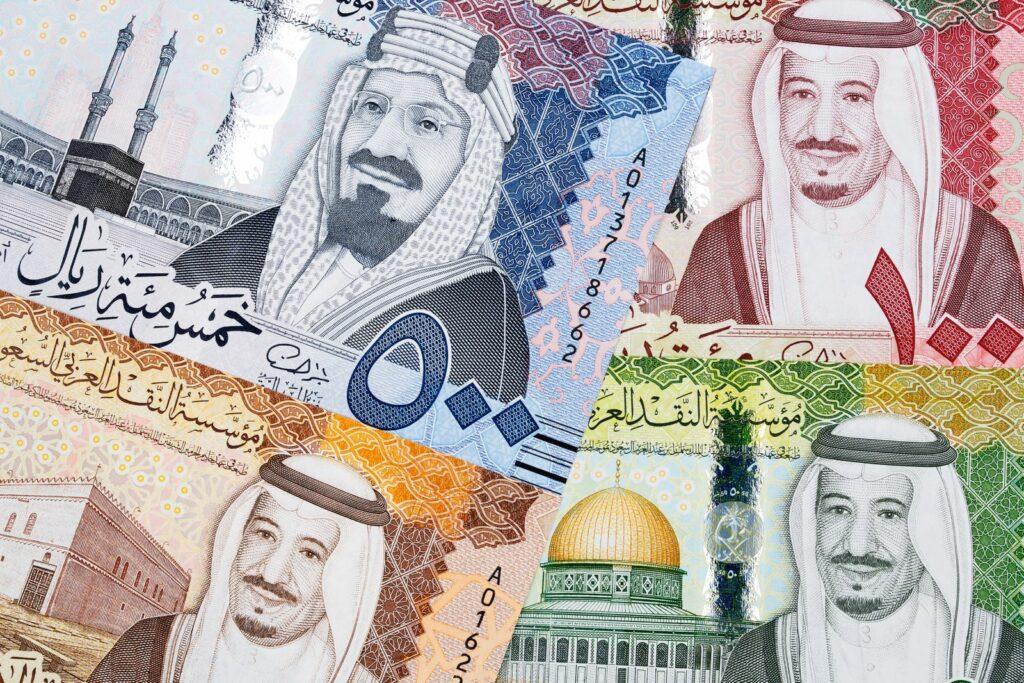 كيف يؤثر سعر الريال السعودي اليوم 2025 على الاقتصاد المصري والتحويلات المالية