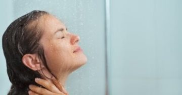 نصائح للاستخدام الأفضل لـ”ليفة الاستحمام” للعناية بالجلد