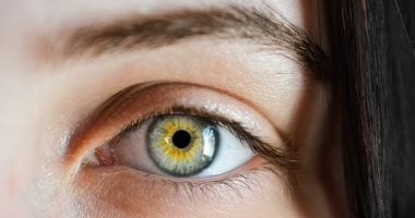 طرق علاج التهاب ملتحمة العين في المنزل
