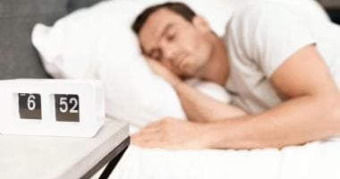 وسادتك تضر صحة رقبتك وعمودك الفقرى.. اعرف طرق الوقاية
