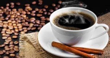 إضافة هذه المكونات إلى القهوة السوداء تخلصك من الوزن الزائد