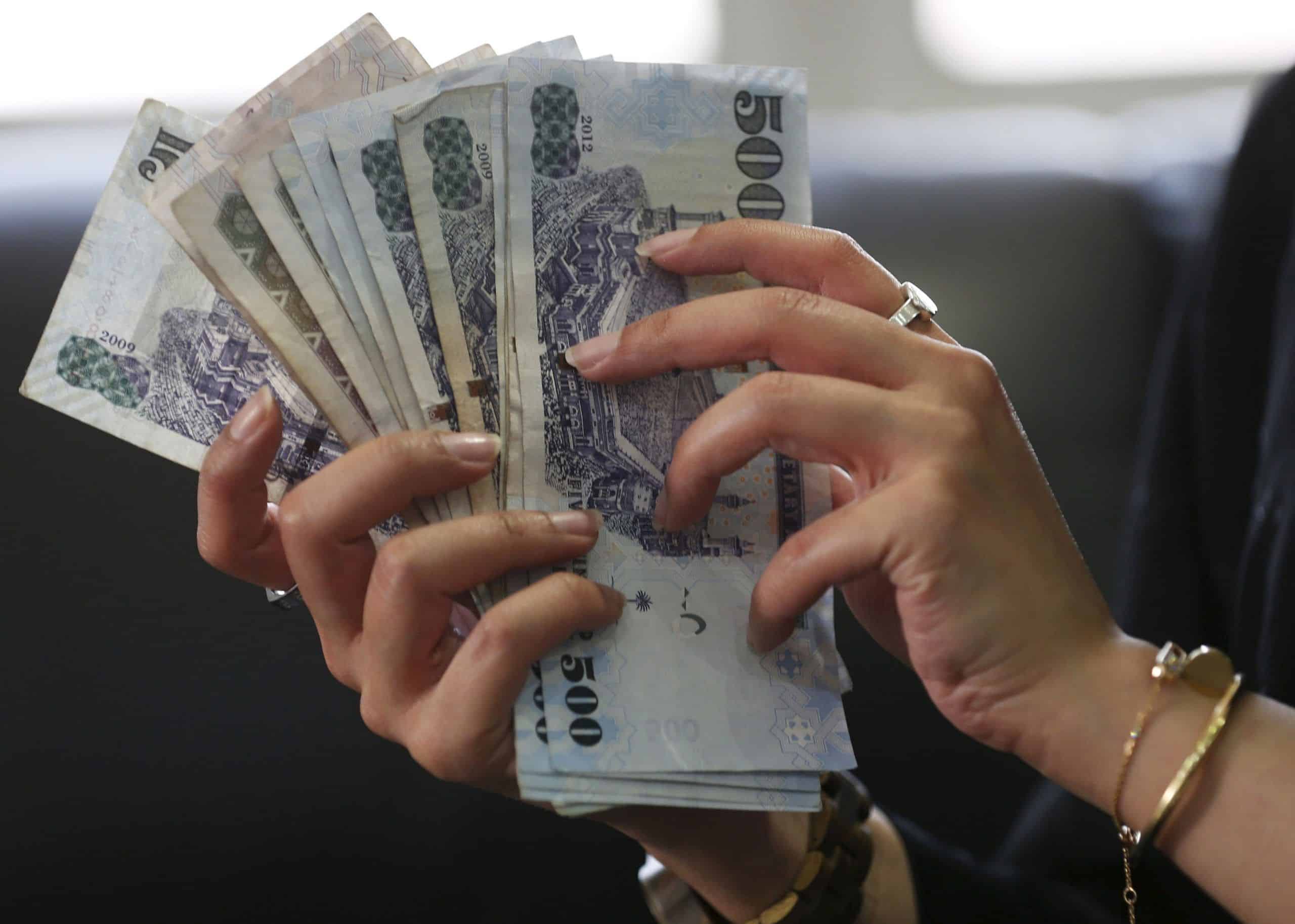 تمويل 100 ألف ريال مدعوم بدون فوائد ميسر للغاية للنساء والرجال والمتقاعدين