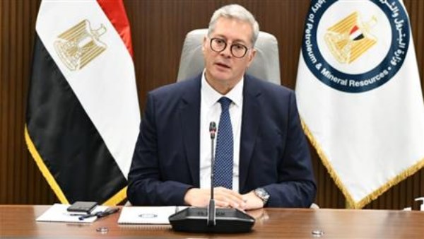 وزيرا البترول بمصر والإمارات يتفقان على تشكيل مجموعة عمل مشتركة