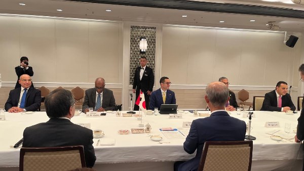 الخطيب يدعو اليابانيين للاستثمار بالسيارات والالكترونيات والطاقة المتجددة