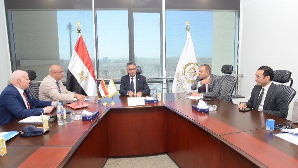 وزير التموين يكلف إدارة الاتصال السياسي بسرعة فرز طلبات النواب لأجل المواطنين