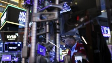 أسهم Boeing تفقد 8 مليارات دولار في يوم واحد.. وخسائر حادة لسهم UPS