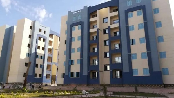 وزير الإسكان يتابع توفيق الأوضاع والمرافق والطرق بمدينة سفنكس الجديدة
