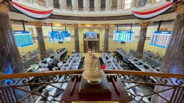 البورصة اليوم| المؤشر الرئيسي يسجل قمة تاريخية جديدة.. الأسهم تربح 13 مليار جنيه.. عودة المستثمر الأجنبي