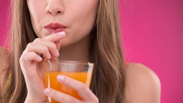 أفضل مشروبات طبيعية لجمال البشرة والشعر