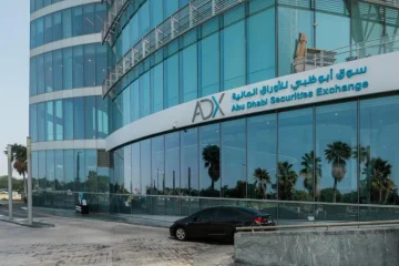 تحليل مثير: كيف تأثرت إغلاقات الأسهم في الإمارات بنهاية يوليو؟