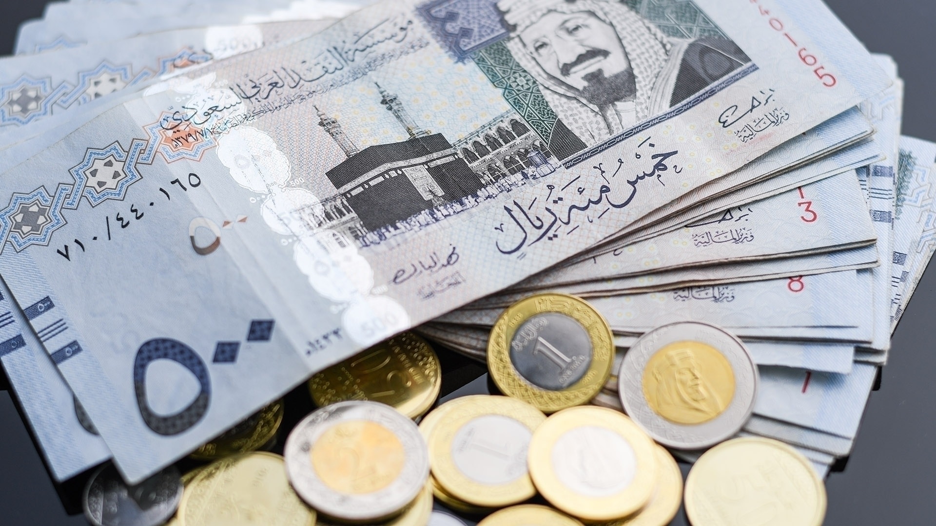 بدون تعقيد استلم 250 ألف ريال فوري بدون كفيل ولا تحويل الراتب بأقساط مرنة