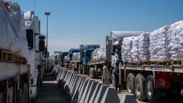 تعزيز الروابط الإنسانية: وصول شاحنات المساعدات المصرية إلى فلسطين ودورها في دعم المجتمعات المتضررة