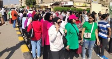 إقبال كبير من الناخبين أمام لجنة مدرسة جيل 2000 بأكتوبر.. صور