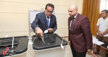 وزير الصحة يدلى بصوته فى انتخابات مجلس الشيوخ 2025
