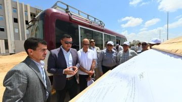 وزير الإسكان يتفقد مشروع مرافق الأراضي الصناعية بمدينة برج العرب الجديدة