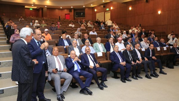 الغرف التجارية تدعم مبادرة خفض الأسعار والتوسع في منافذ “سوق اليوم الواحد”