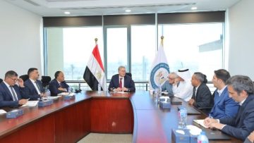 وزير البترول يبحث مع شركات عالمية ومحلية تنفيذ المسح الجوي للثروات التعدينية