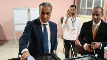 رئيس جهاز حماية المستهلك يدلي بصوته في انتخابات مجلس الشيوخ 2025