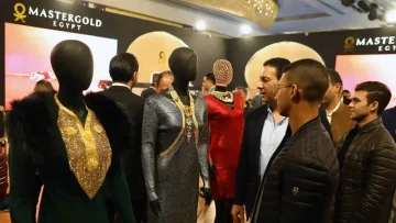 «عيار 21 عامل كام ».. سعر جرام الذهب عيار 24 اليوم الجمعة 1 أغسطس  بالمصنعية ؟«هبوط قوي»  