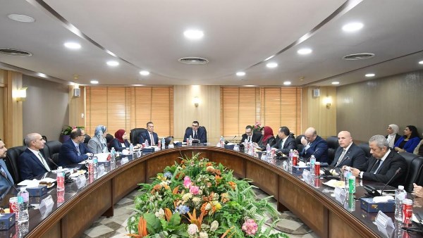 وزير الإسكان يتفقد الهيئة العامة للتنمية السياحية ويؤكد تعزيز دورها في الاستثمار السياحي