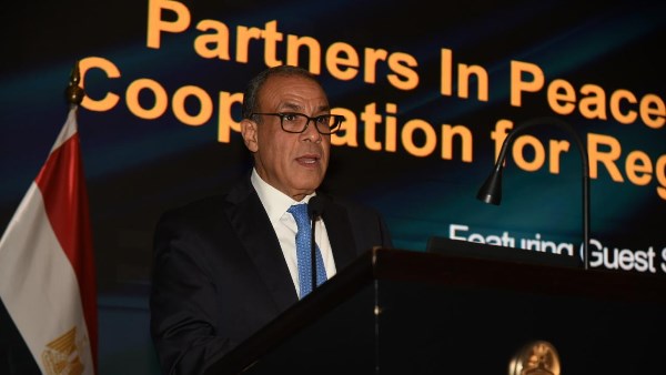 مصر متمسكة برفض تهجير الفلسطينيين وطرح رؤية شاملة للسلام