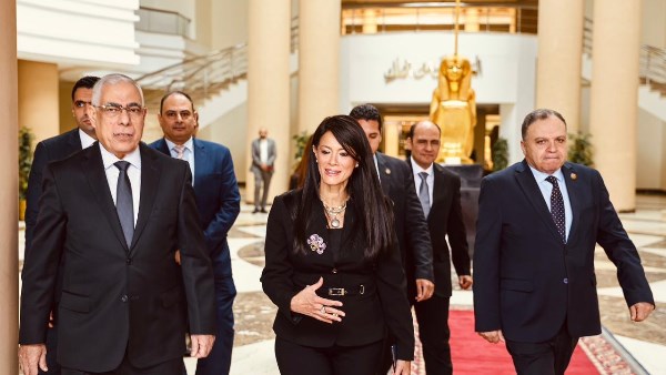 المراكز التكنولوجية توفر الخدمات الحكومية بكفاءة وسهولة للمواطنين