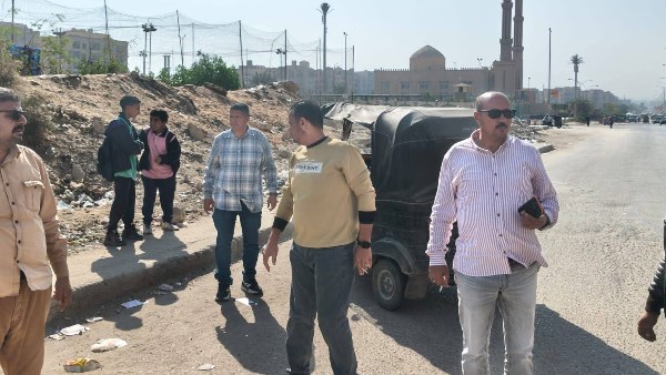 جهاز 6 أكتوبر يبدأ خطة للقضاء على “التكاتك” والمركبات المخالفة..صور