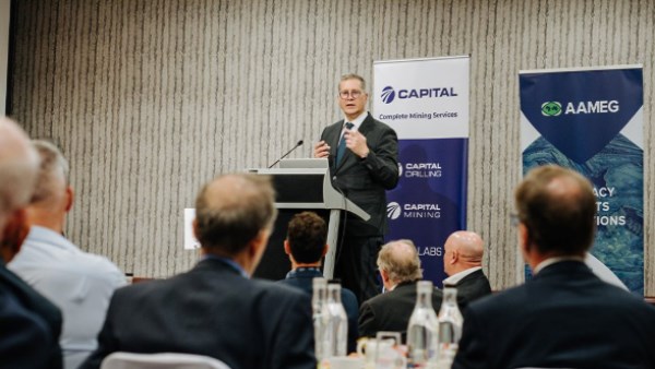 رخصة لكل الأنشطة.. وزير البترول يعلن حوافز جديدة لجذب الشركات الأسترالية للاستثمار في التعدين