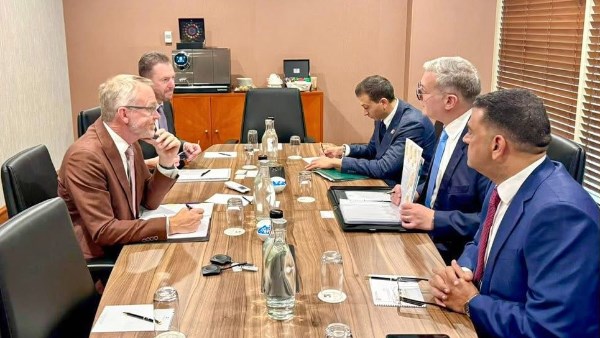 تعزيز التعاون مع أستراليا في المعادن الحيوية والنادرة