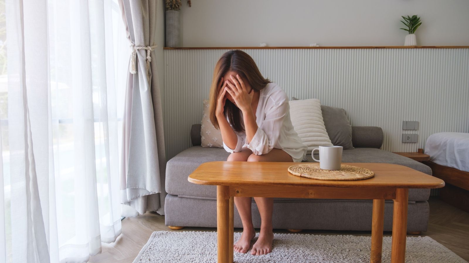 كيف تؤثر الغربة على الإنسان؟