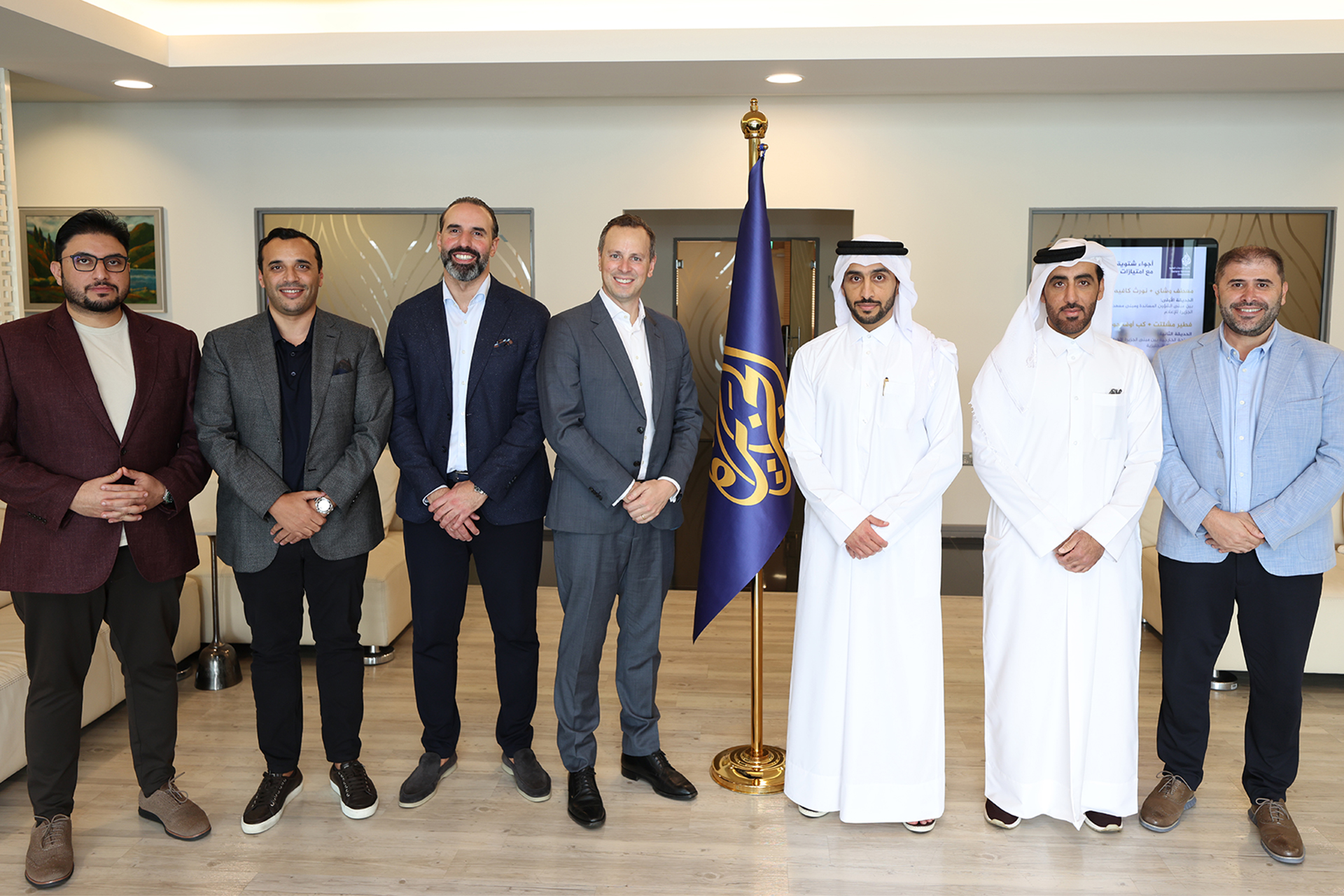 شبكة الجزيرة تطلق “النواة”.. نموذج إخباري مدمج بالذكاء الاصطناعي من غوغل كلاود