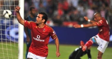 29 بطولة من نصيب عماد متعب مع الأهلى فى ذكرى الهاتريك الأخير