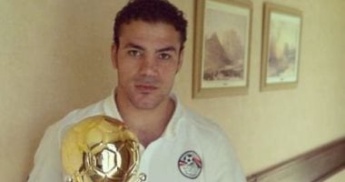 عمرو زكى: اتحاد الكرة مش بيحمى حسام حسن.. وأمى مقهورة بسببى