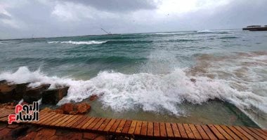 ارتفاع الأمواج يتعدى 3 أمتار.. تحذير عاجل من الأرصاد لهذه المحافظات