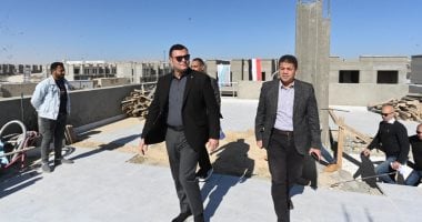 وزير الإسكان يختتم جولته بتفقد مشروعات تطوير ورفع كفاءة الطرق بمدينة بدر