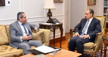 وزير الخارجية يبحث إجراءات نقل السفارات والبعثات الأجنبية للعاصمة الجديدة