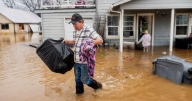 النهر الجوى.. فيضانات خطيرة تهدد جنوب كاليفورنيا مع استمرار الأمطار
