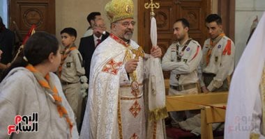 أجراس كاتدرائية العذراء مريم للأقباط الكاثوليك بمدينة نصر تدق احتفالًا بعيد الميلاد.. صور