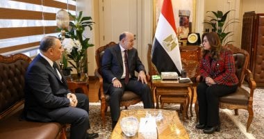 وزيرة التنمية المحلية: الاستفادة من الأراضى المستردة بإقامة مشروعات تنموية