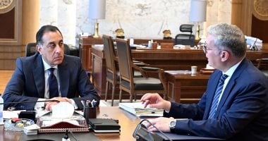 رئيس الوزراء يستعرض مع وزير البترول عددا من ملفات عمل الوزارة