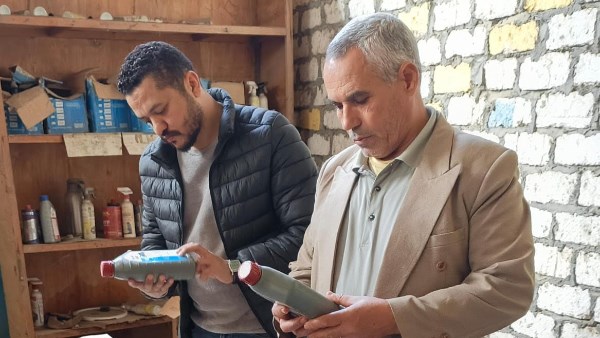 ضبط سكر حر وكيماوي مدعم ومخللات ودواجن ولحوم بديرب نجم وكفر صقر