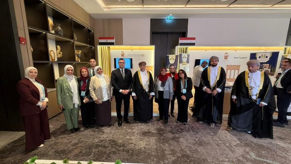 وزير الإسكان يبحث مع نظيره العُماني التعاون في إنشاء المدن الجديدة المستدامة